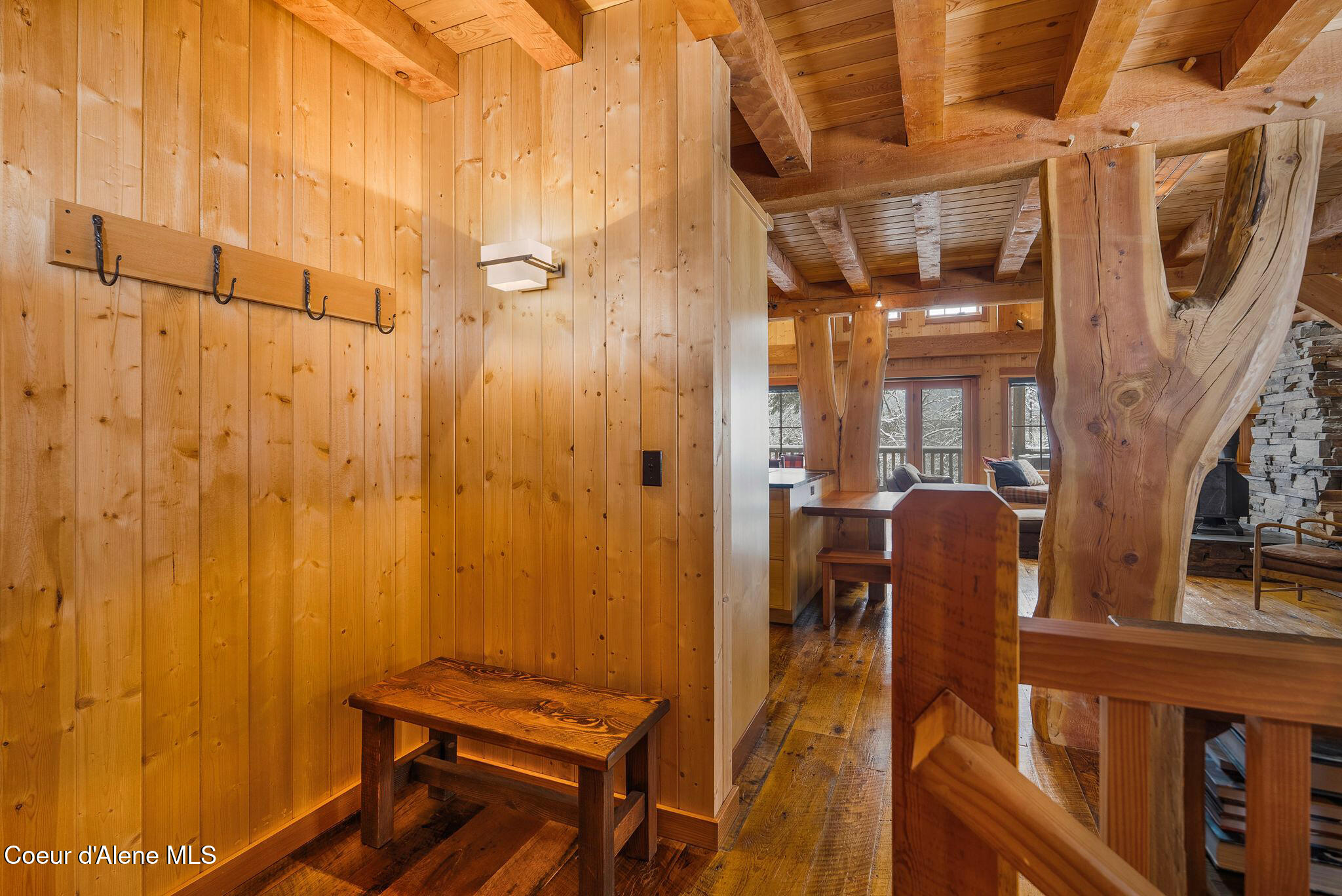 2222 Hidden Valley Road Sandpoint, ID 83864 - Photo 7 of 93 Entry area