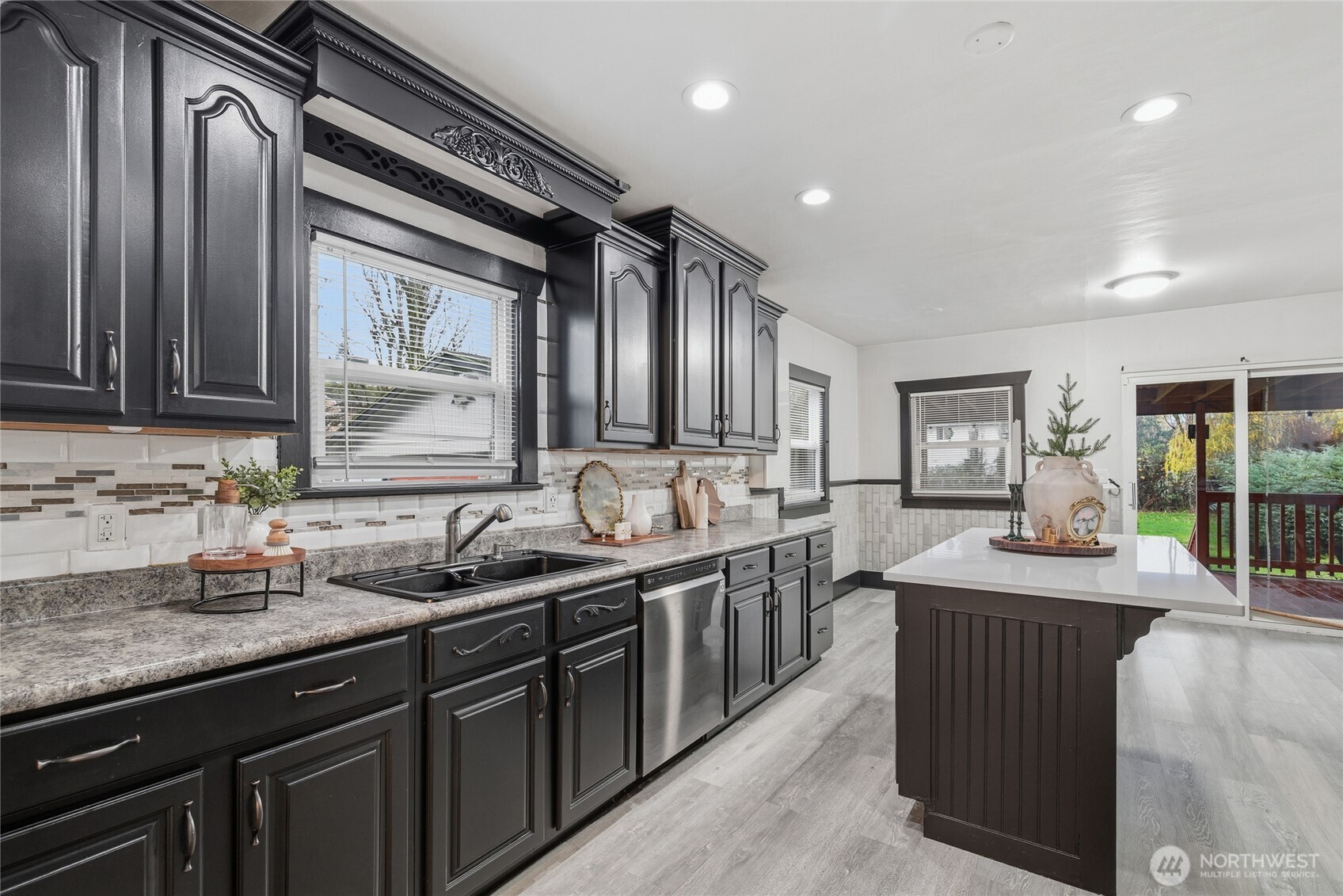 9712 Golden Given Road East Tacoma, WA 98445 - Photo 9 of 23