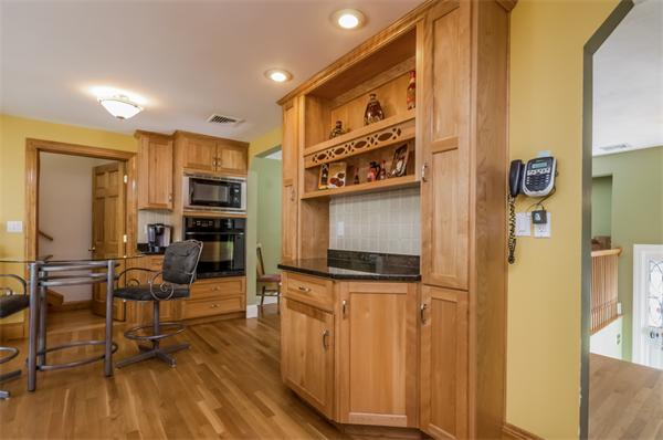 23 Fuller Road Middleton, MA 01949 - Photo 5 of 21 Gallery Image 5