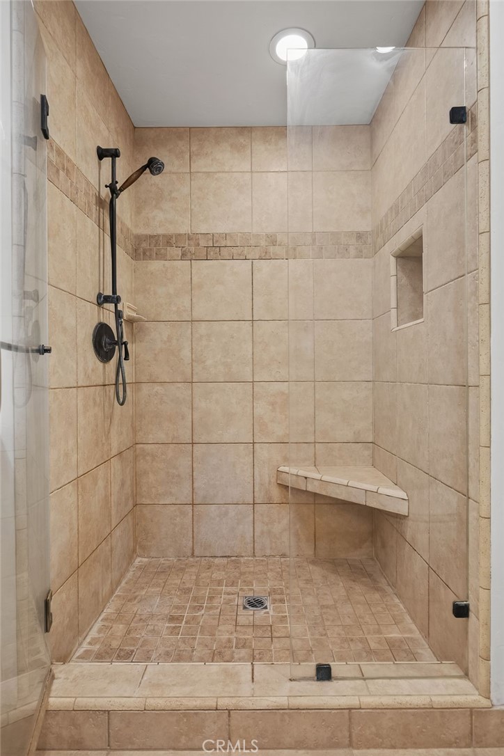 6609 Poppyview Drive Oak Park, CA 91377 - Photo 22 of 43