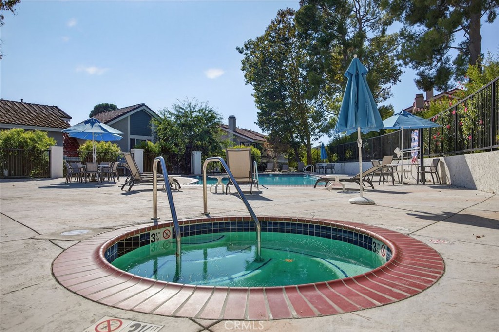 6609 Poppyview Drive Oak Park, CA 91377 - Photo 39 of 43