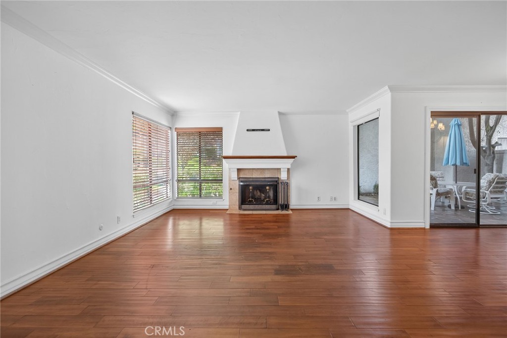 6609 Poppyview Drive Oak Park, CA 91377 - Photo 7 of 43