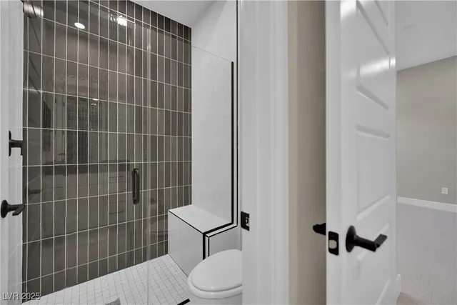 $6,900 | 11079 Rolling Vista Drive, Las Vegas, NV 89135