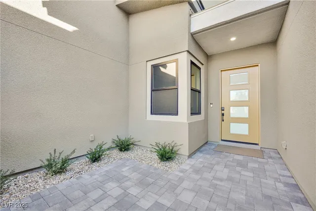 $6,900 | 11079 Rolling Vista Drive, Las Vegas, NV 89135