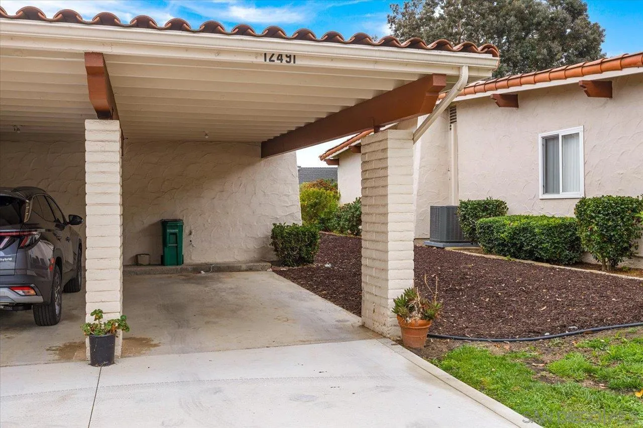 12491 Rios Road Rancho Bernardo, CA 92128 - Photo 21 of 21 a view of a back yard of the house