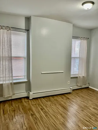 $1,500 | 2062 Main Street, Unit B2, Hartford, CT 06120