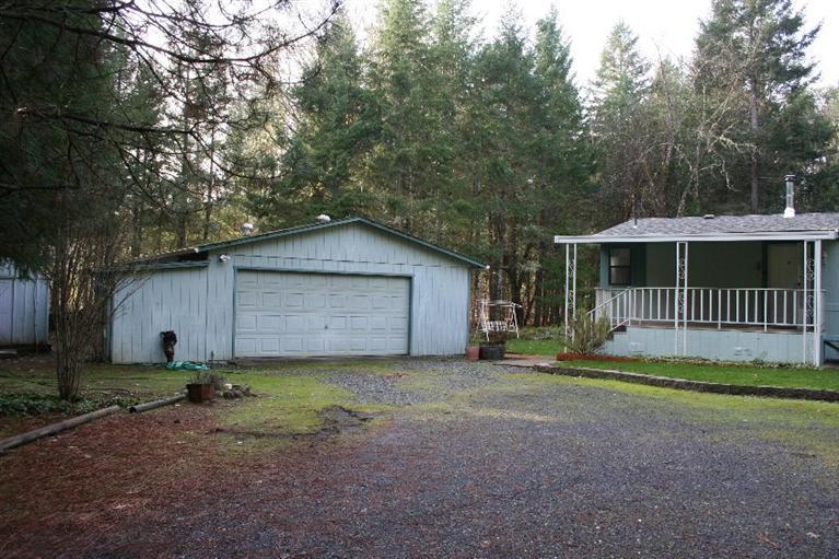 175 Griffin Road Grants Pass, OR 97527 - Photo 3 of 28 Additional Photo
