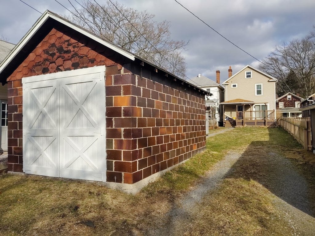 1316 Oneida Street Huntingdon, PA 16652 - Photo 2 of 5 Gallery Image 2