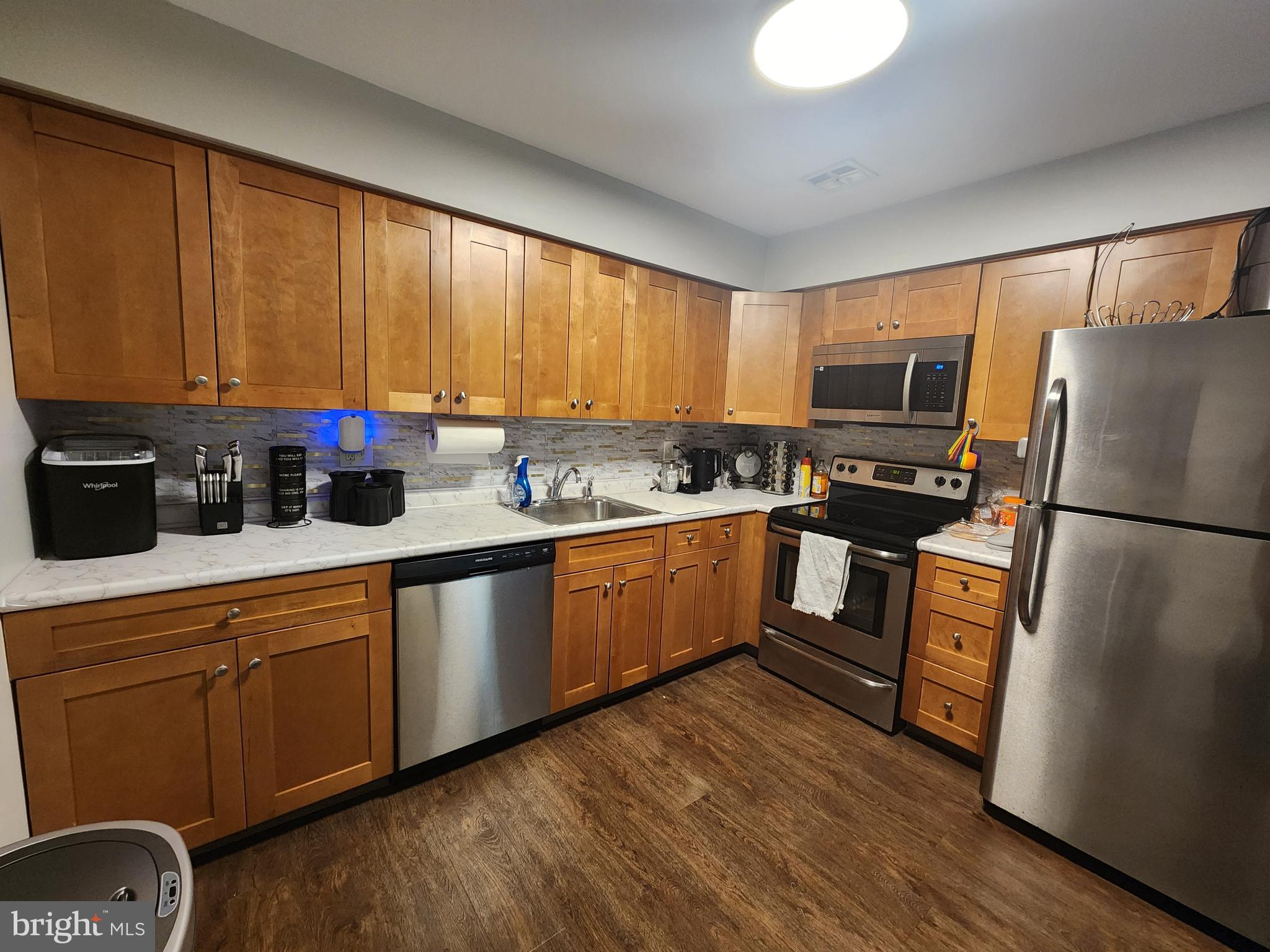 4000 Gypsy Lane, Unit 231B2 Philadelphia, PA 19129 - Photo 4 of 20