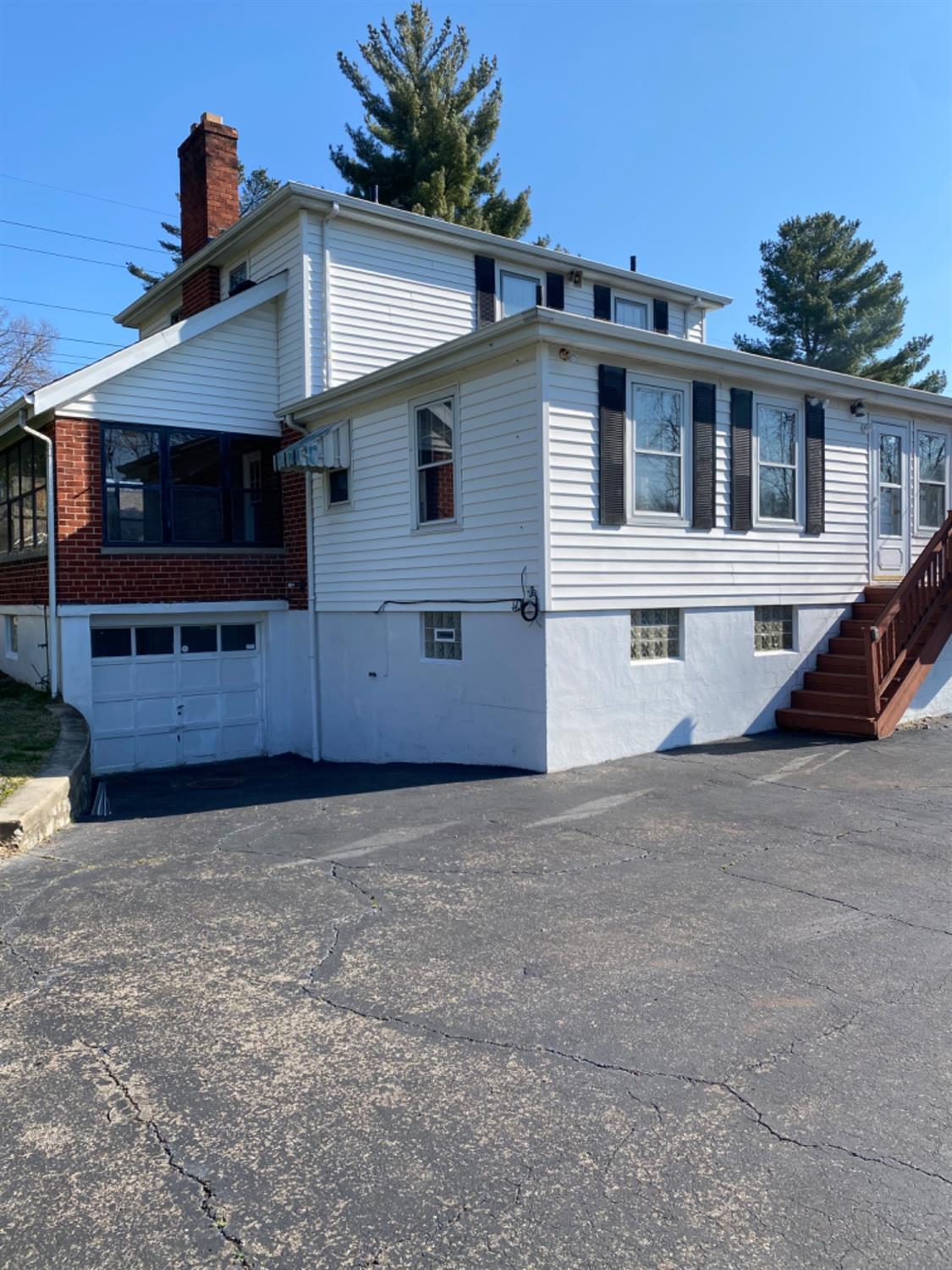 6243 Salem Road Cincinnati, OH 45230 - Photo 2 of 32