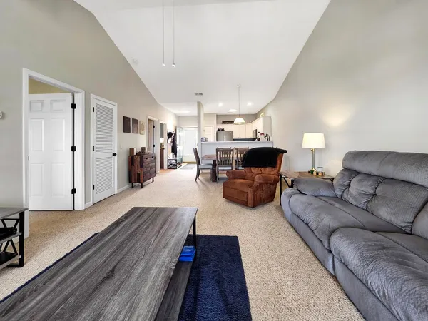 $157,900 | 2030 Cross Gate Boulevard, Unit 303, Surfside Beach, SC 29575