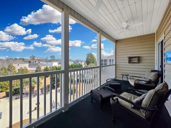 $157,900 | 2030 Cross Gate Boulevard, Unit 303, Surfside Beach, SC 29575