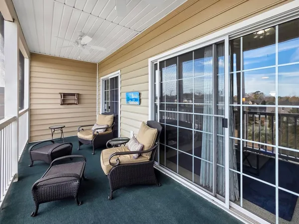 $157,900 | 2030 Cross Gate Boulevard, Unit 303, Surfside Beach, SC 29575