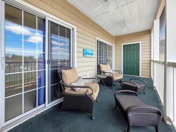 $157,900 | 2030 Cross Gate Boulevard, Unit 303, Surfside Beach, SC 29575