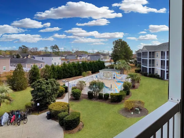 $157,900 | 2030 Cross Gate Boulevard, Unit 303, Surfside Beach, SC 29575