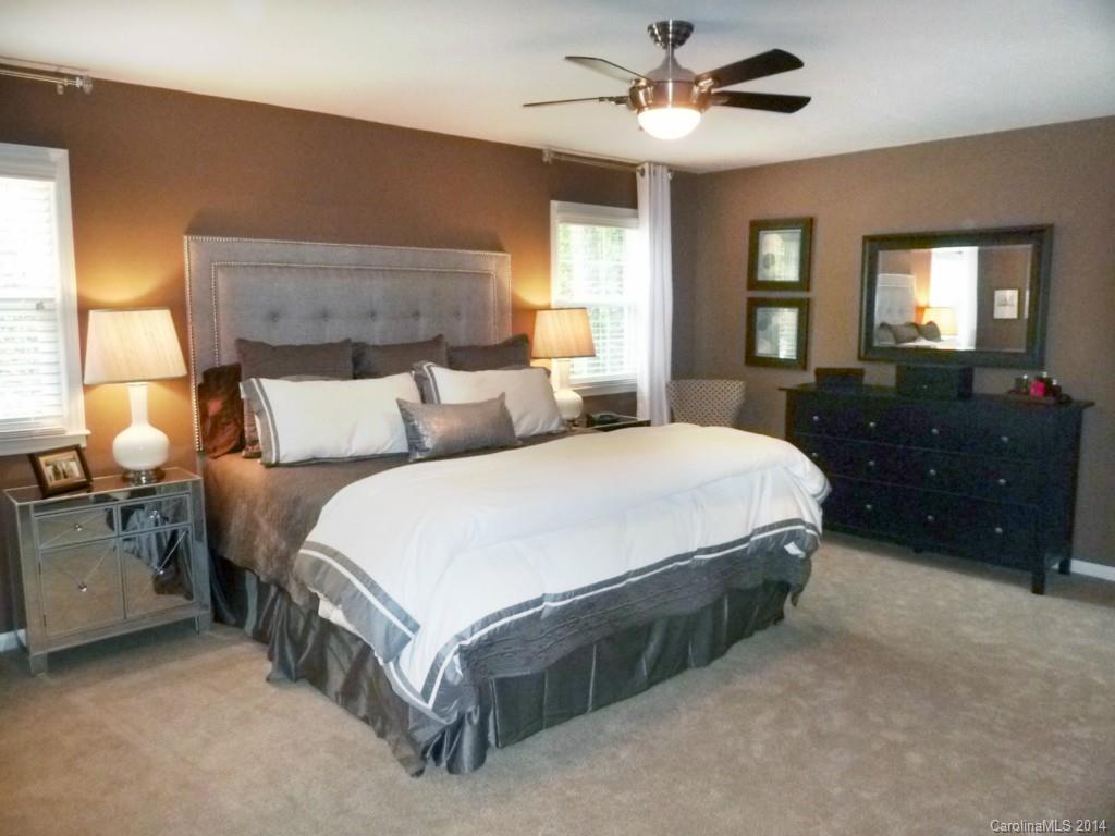 4620 Water Oak Road Charlotte, NC 28211 - Photo 15 of 24 Gallery Image 15