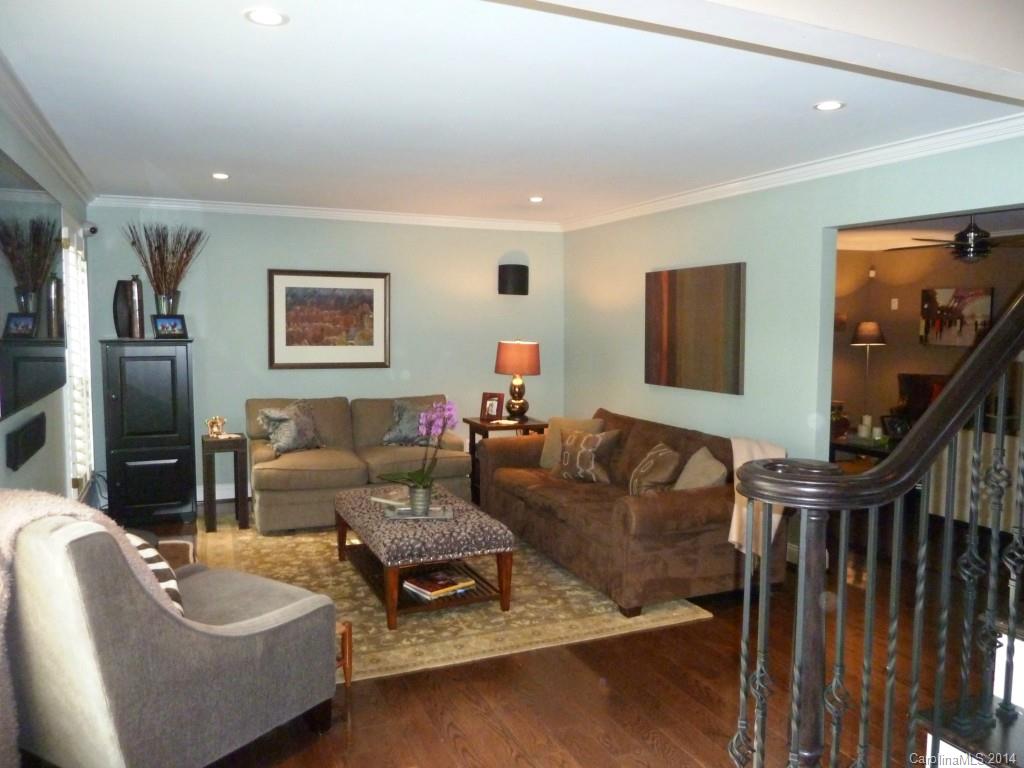4620 Water Oak Road Charlotte, NC 28211 - Photo 6 of 24 Gallery Image 6