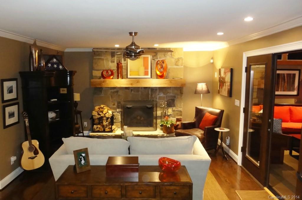 4620 Water Oak Road Charlotte, NC 28211 - Photo 7 of 24 Gallery Image 7