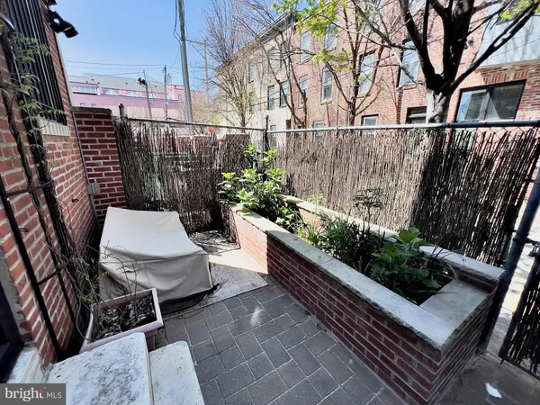 $3,600 | 726 South 16th Street, Philadelphia, PA 19146