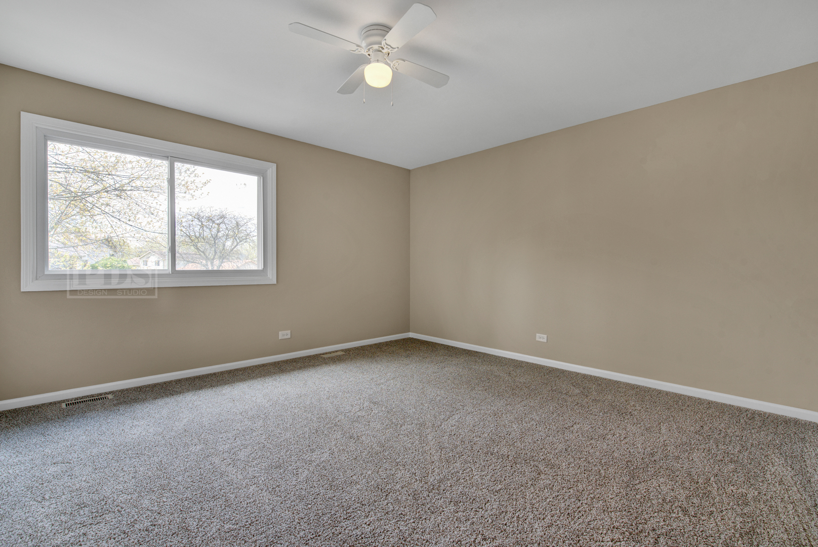 5762 Timberlane Road Matteson, IL 60443 - Photo 12 of 23 an empty room with a window