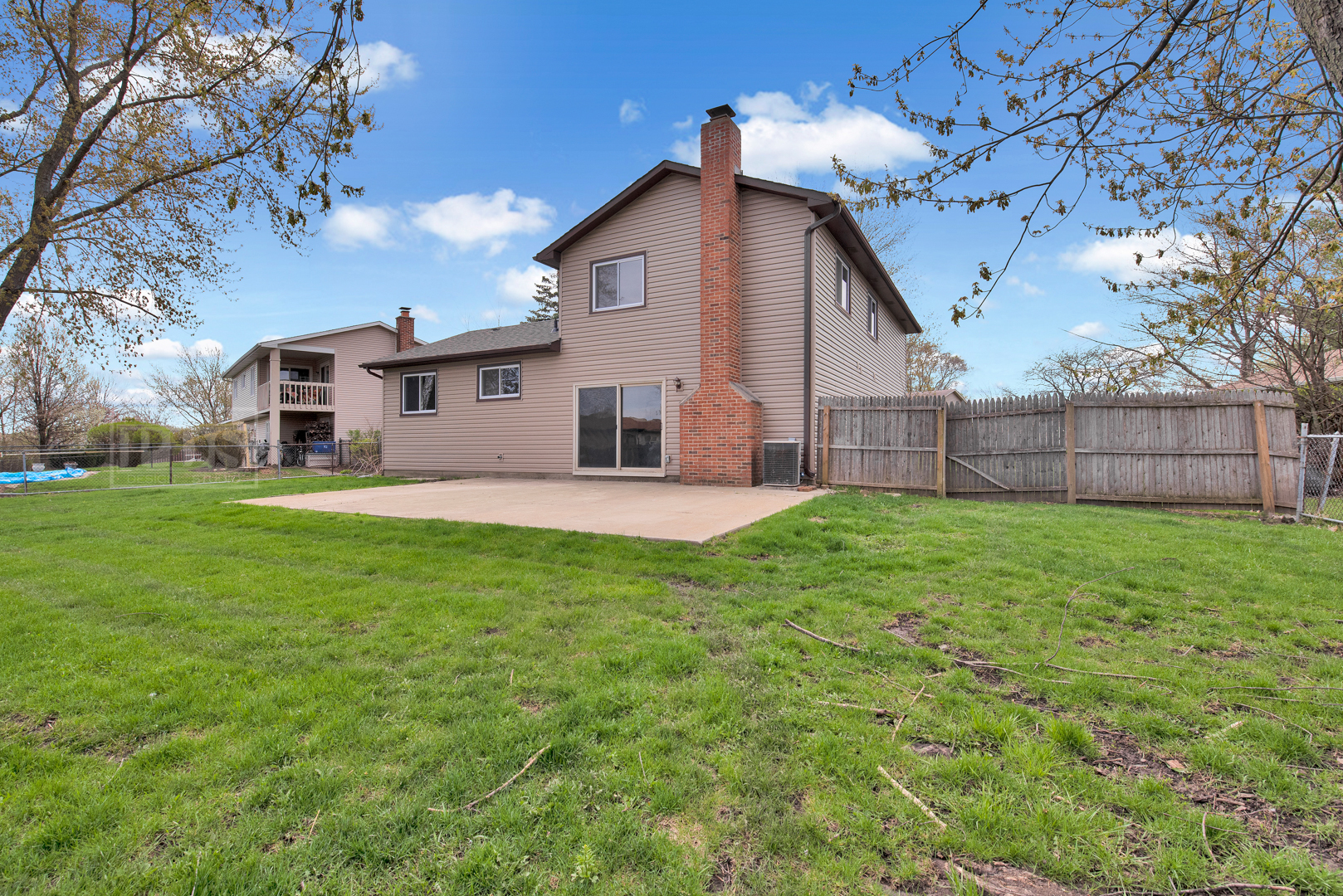 5762 Timberlane Road Matteson, IL 60443 - Photo 22 of 23 a view of a house with a yard