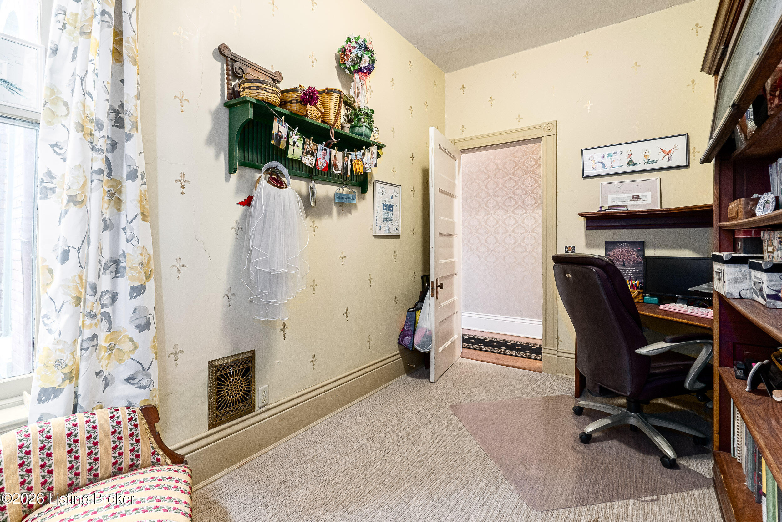 910 Cherokee Road Louisville, KY 40204 - Photo 52 of 87 Second Level Home Office