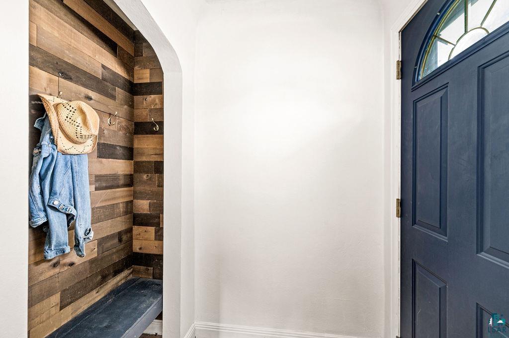 1122 Anderson Road Duluth, MN 55811 - Photo 5 of 28 Gallery Image 5