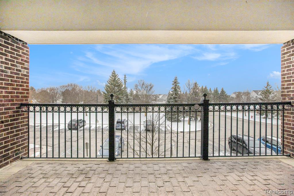 283 South Zeeb Road, Unit 204 Ann Arbor, MI 48103 - Photo 26 of 28