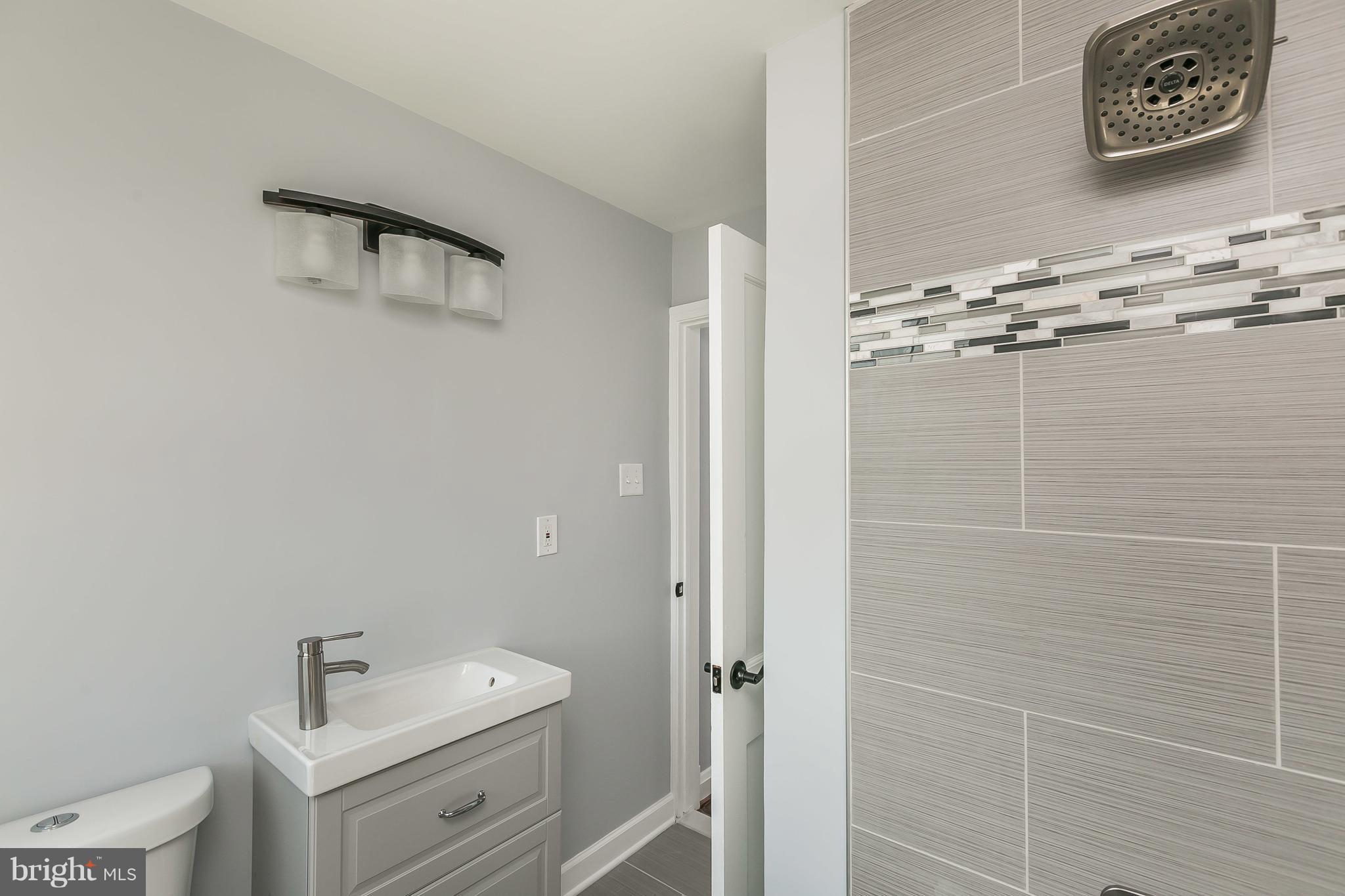 1656 Thetford Road Towson, MD 21286 - Photo 19 of 30 Upper Level Bath