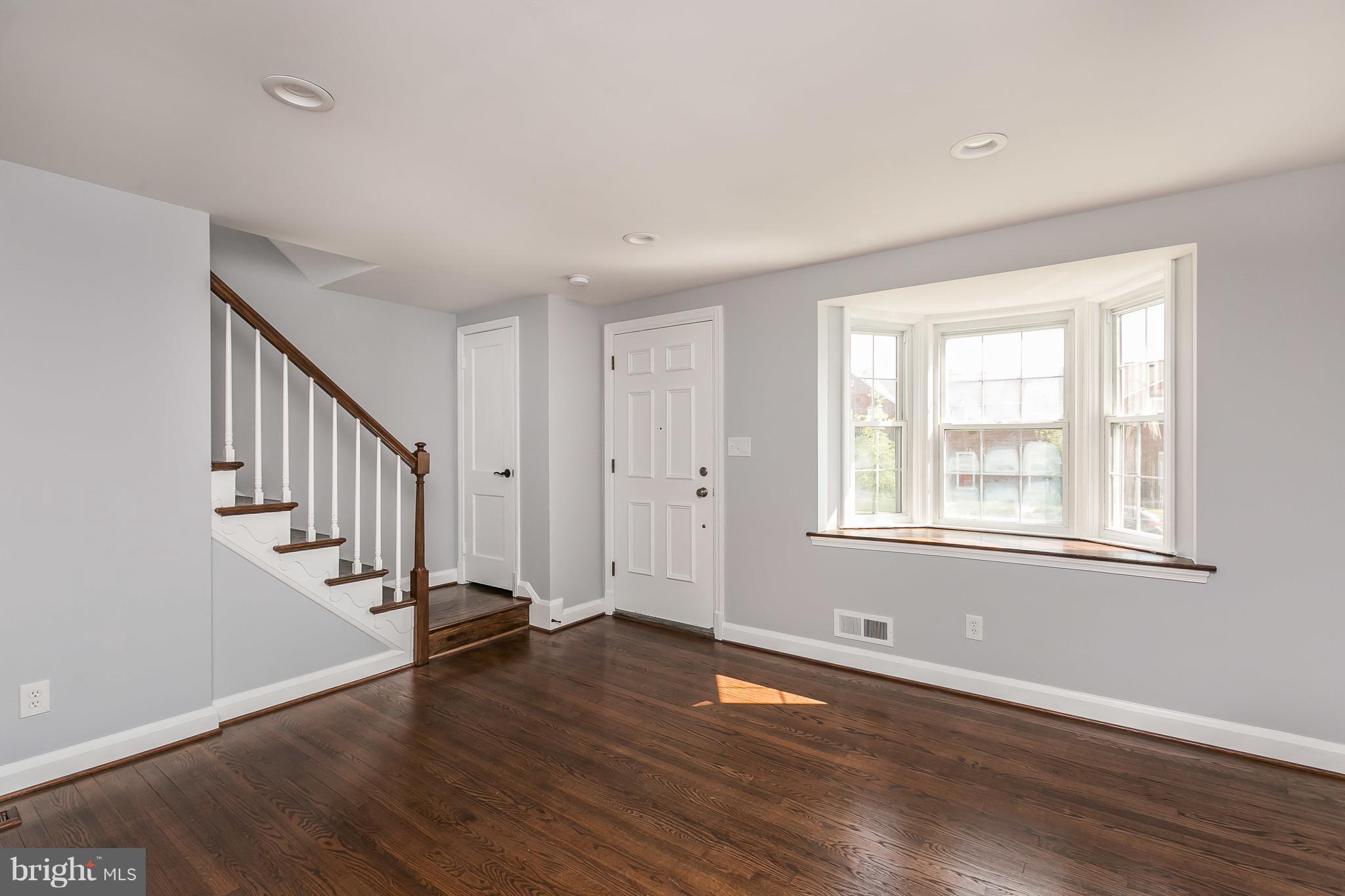 1656 Thetford Road Towson, MD 21286 - Photo 3 of 30 Living Room