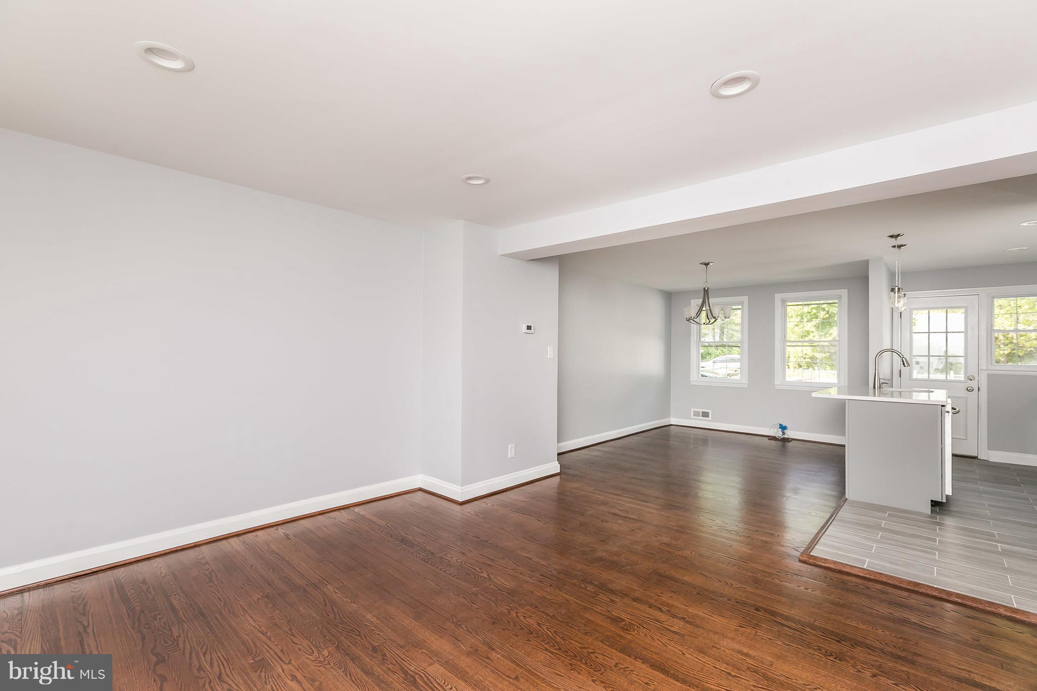 1656 Thetford Road Towson, MD 21286 - Photo 5 of 30 Living Room