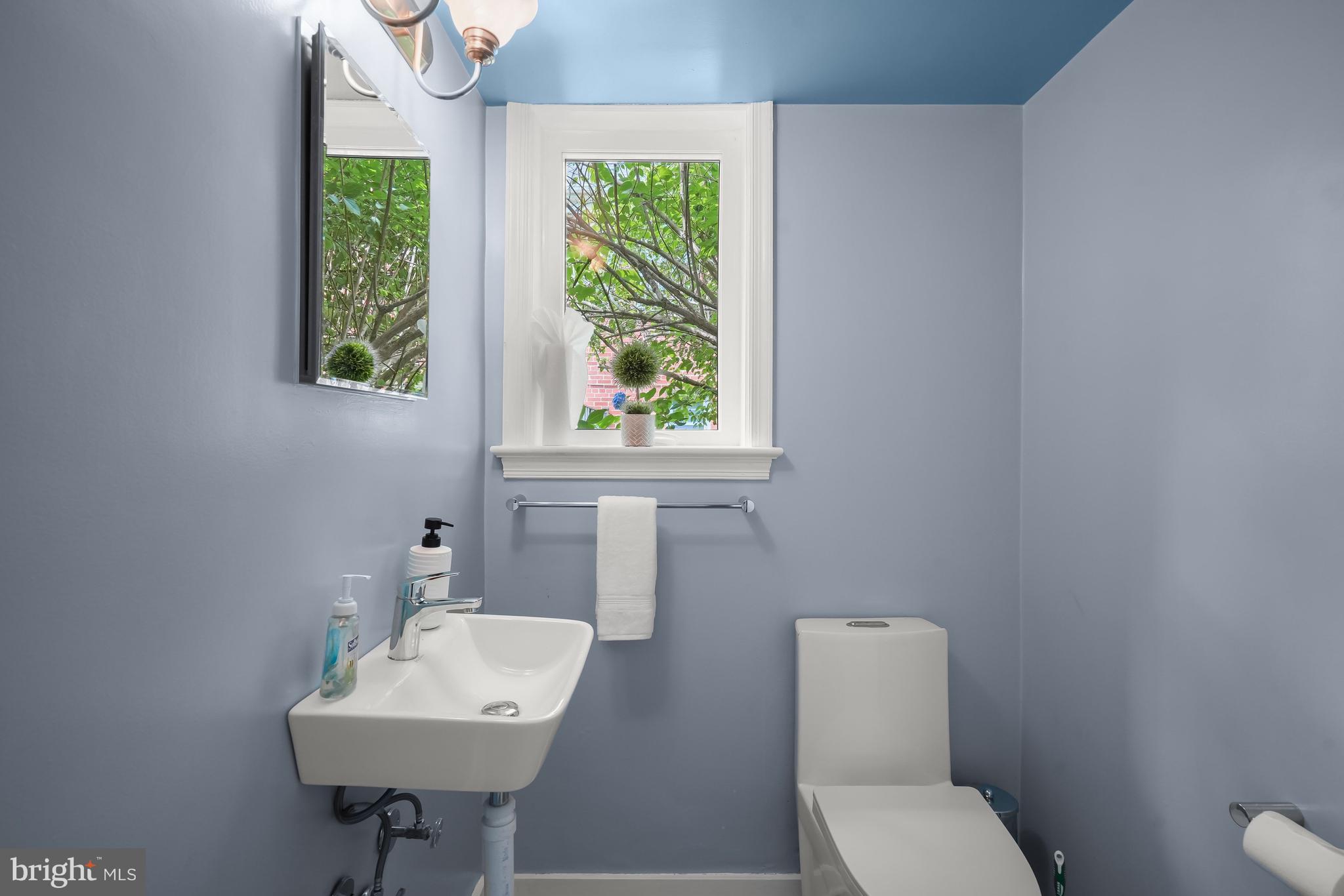 9210 Bardon Road Bethesda, MD 20814 - Photo 24 of 28 Lower Level Powder Room