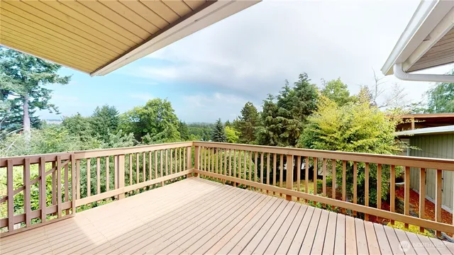 $925,000 | 16020 7th Avenue Southwest, Burien, WA 98166