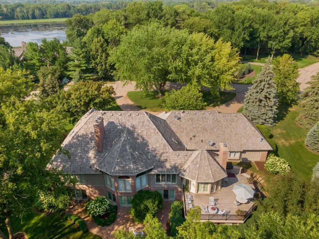 $1,799,000 | 1250 French Creek Drive, Wayzata, MN 55391