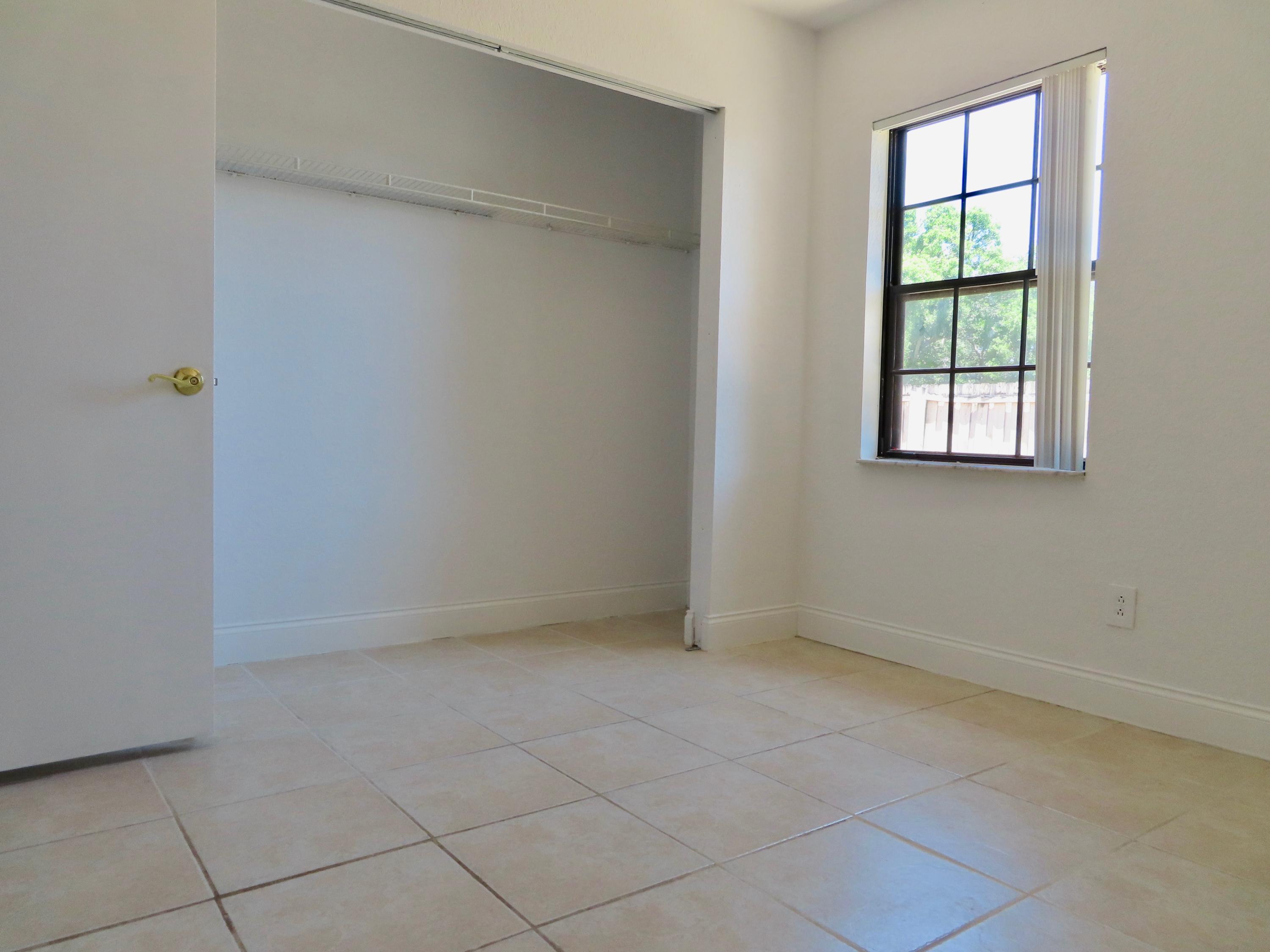 11138 Model Circle East Boca Raton, FL 33428 - Photo 9 of 18 IMG_0137