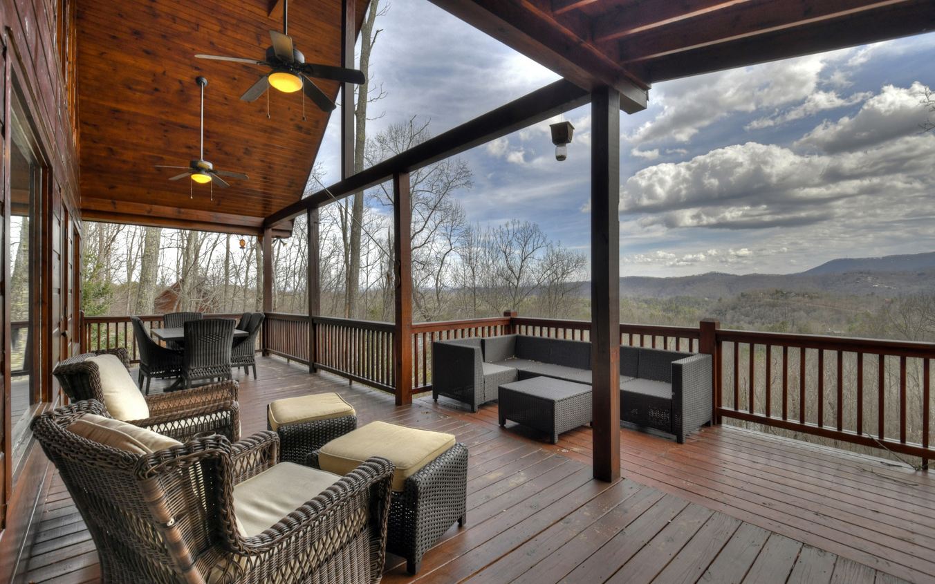847 Whispering Lake Drive Blue Ridge, GA 30513 - Photo 1 of 44 Main View