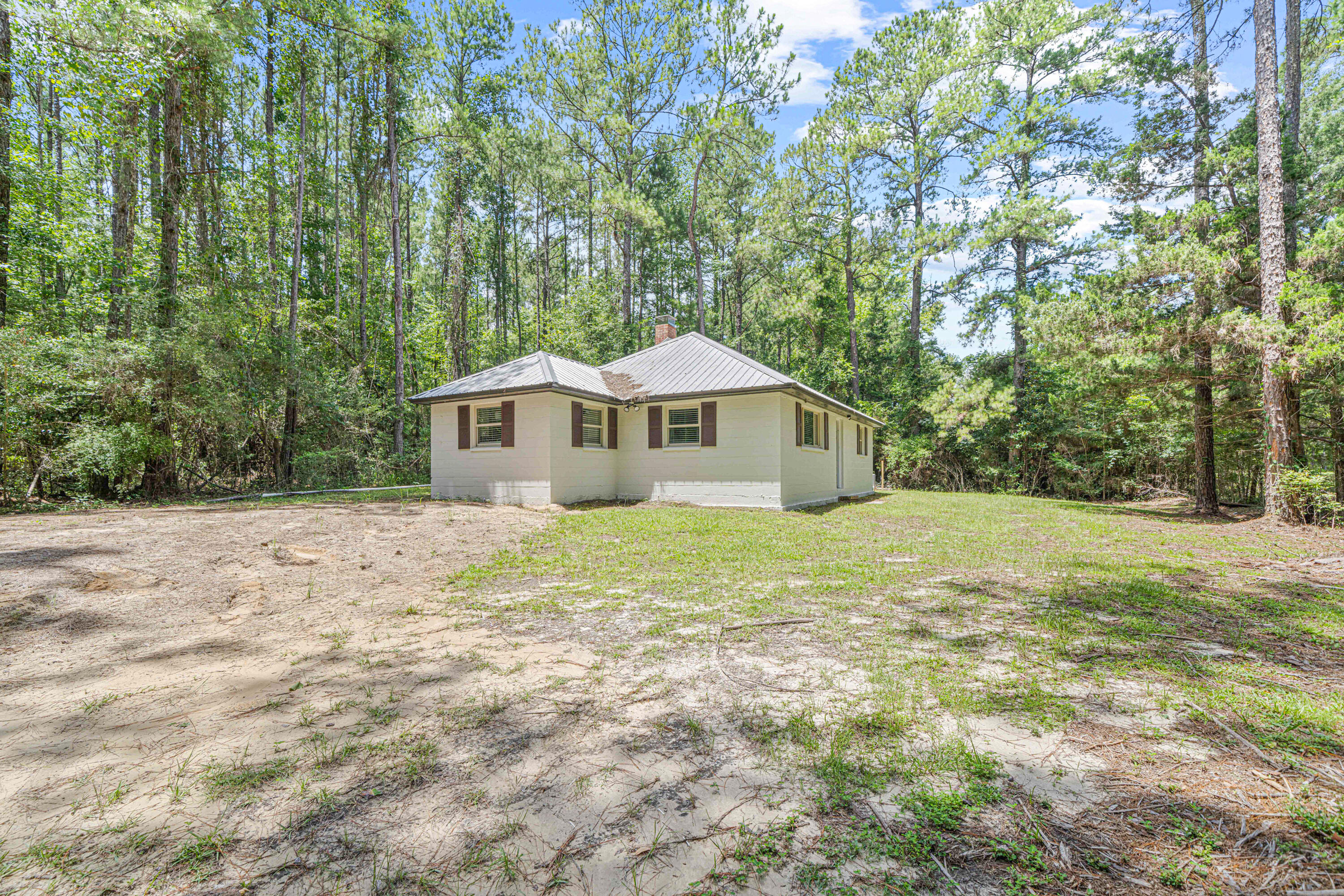 606 Rushing Road Ponce de Leon, FL 32455 - Photo 4 of 29 DSC02206 - Copy