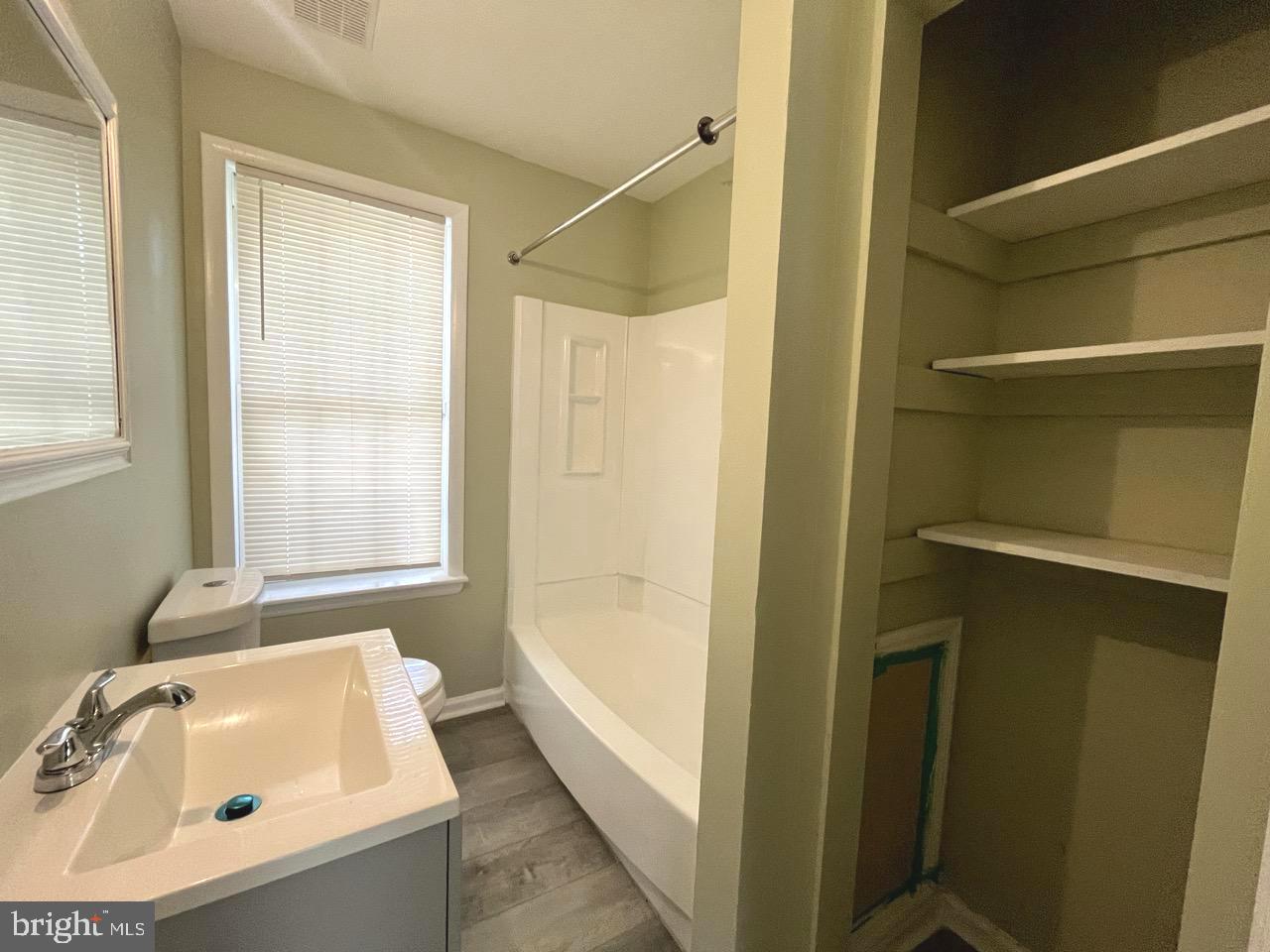 216 Kinsley Road Pemberton, NJ 08068 - Photo 11 of 19 a bathroom with a sink and a bathtub