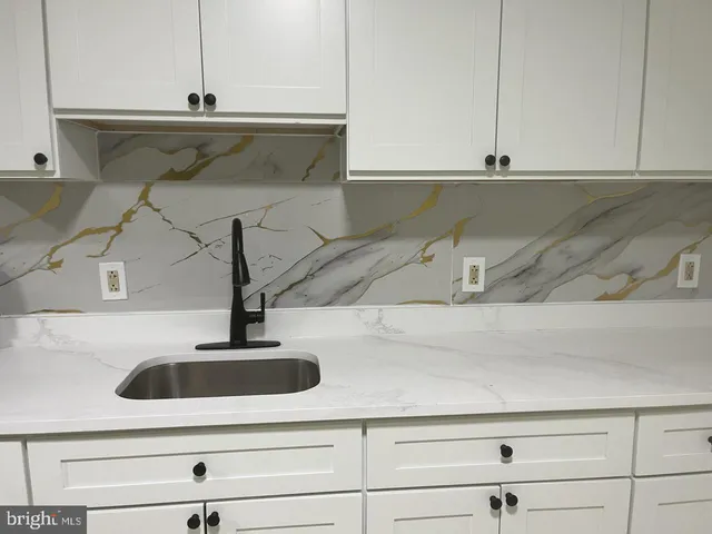 a close view of sink and tap