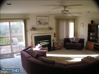 254 Fox Run Exton, PA 19341 - Photo 2 of 6 Living Room