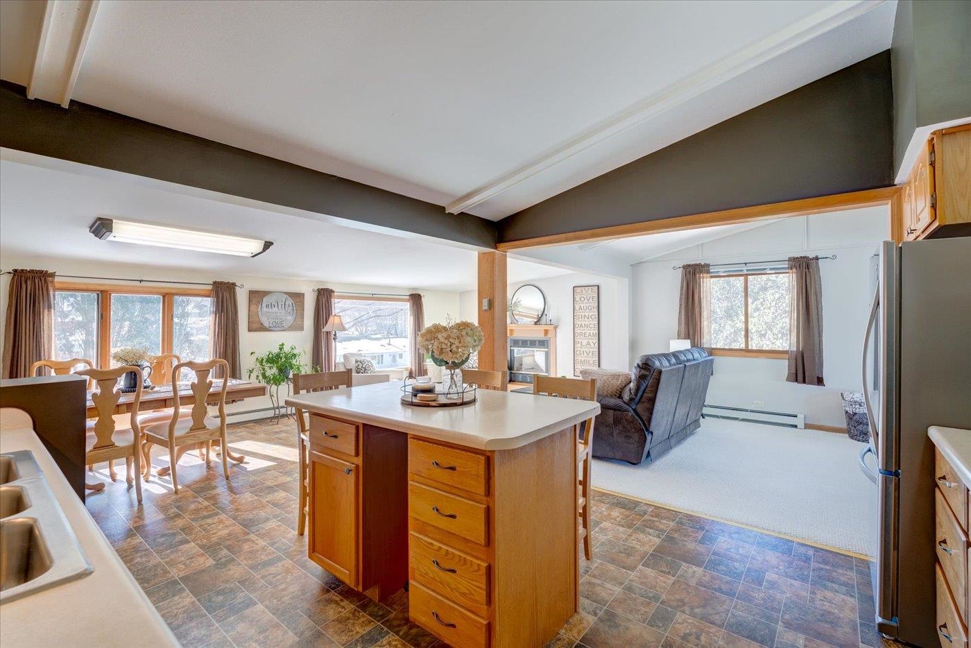 1103 Hillcrest Road Black Earth, WI 53515 - Photo 13 of 44