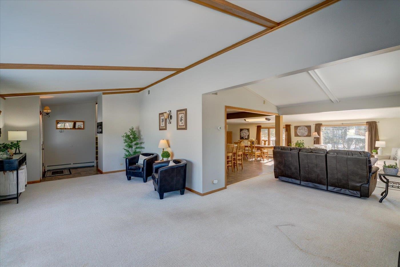 1103 Hillcrest Road Black Earth, WI 53515 - Photo 6 of 44