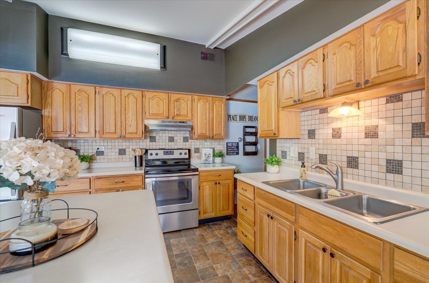 1103 Hillcrest Road Black Earth, WI 53515 - Photo 8 of 44