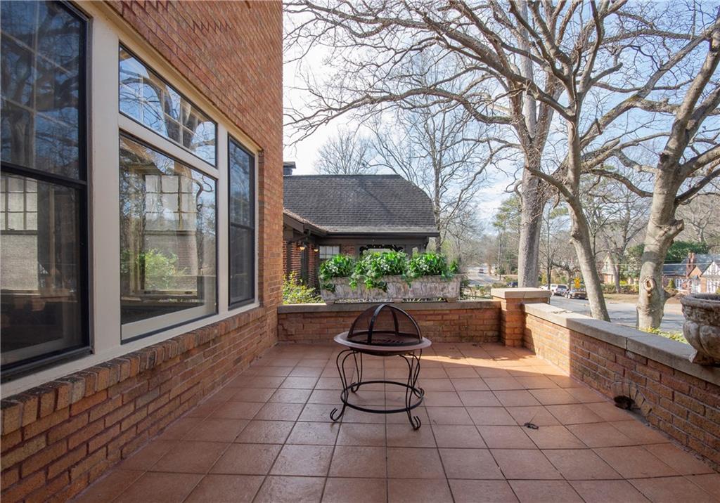 2265 East Lake Road Northeast Atlanta, GA 30307 - Photo 6 of 83