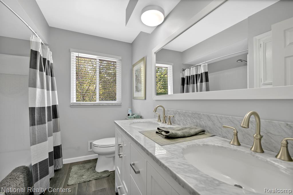 855 Bridgestone Drive Rochester Hills, MI 48309 - Photo 33 of 41