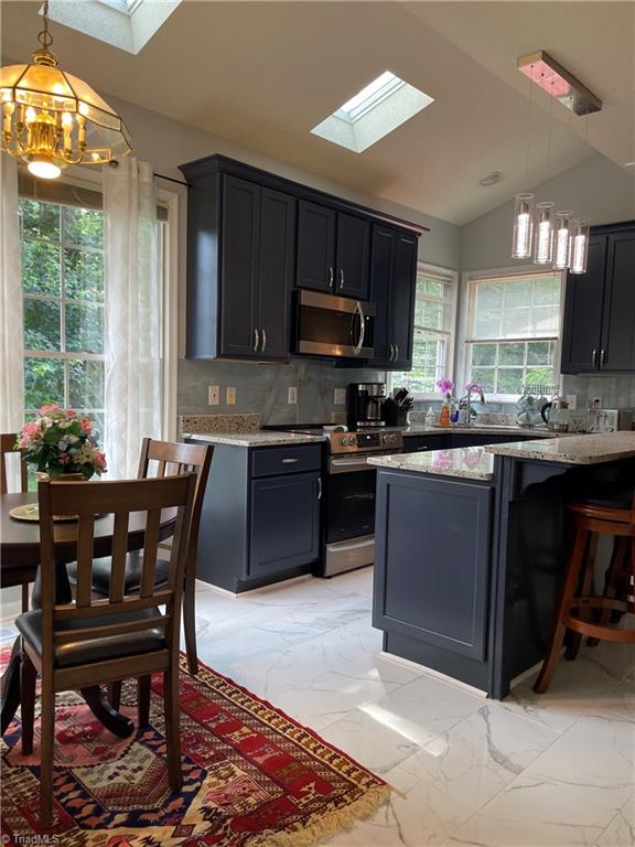 2836 Pickering Road Greensboro, NC 27407 - Photo 14 of 44 Kitchen