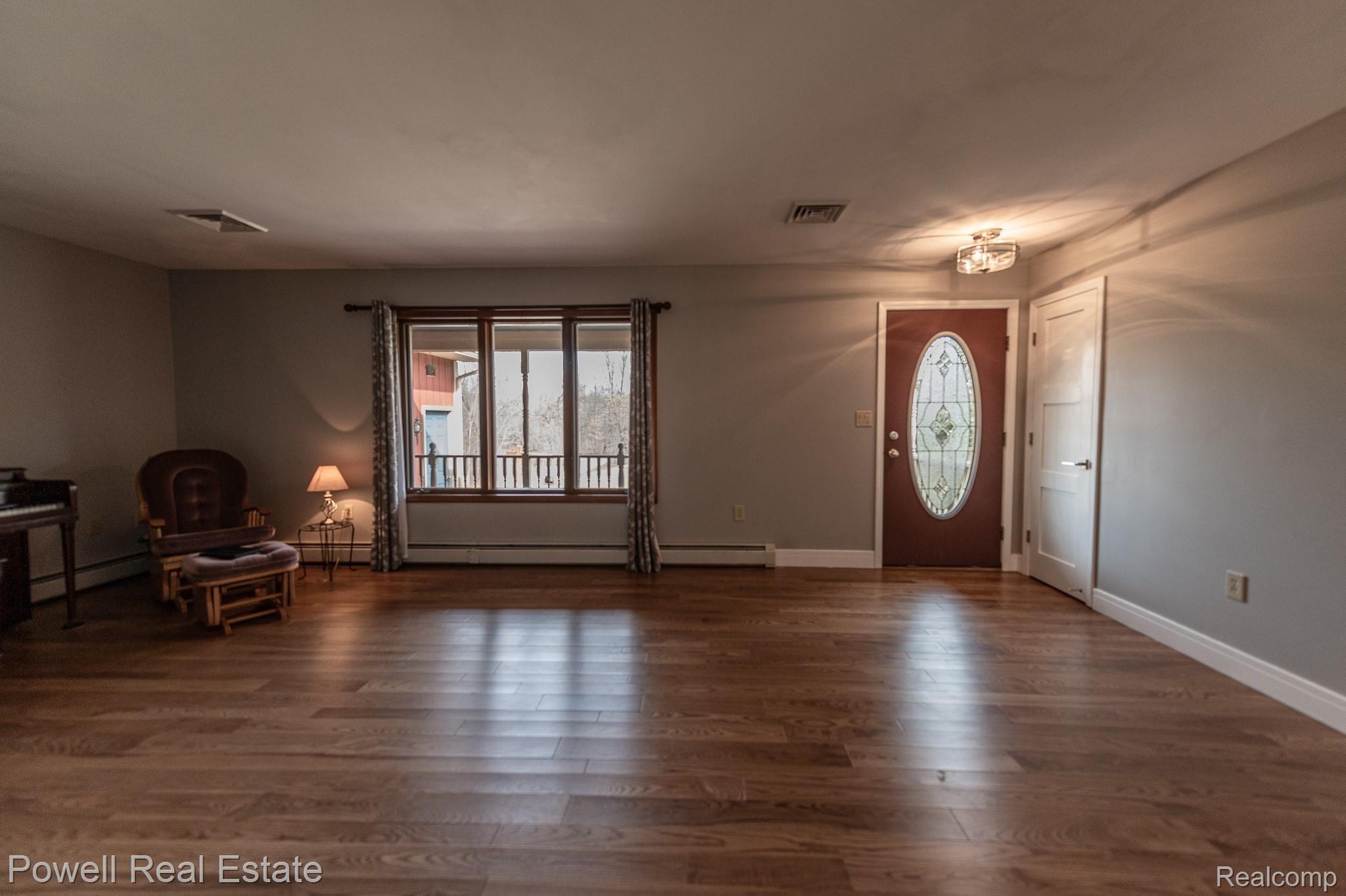 13197 Rattalee Lake Road Davisburg, MI 48350 - Photo 18 of 51 HardyMediaCompany-41.jpg