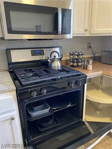 $4,200 | 5108 Wilbur Street, Las Vegas, NV 89119