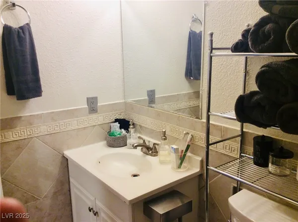 $4,200 | 5108 Wilbur Street, Las Vegas, NV 89119