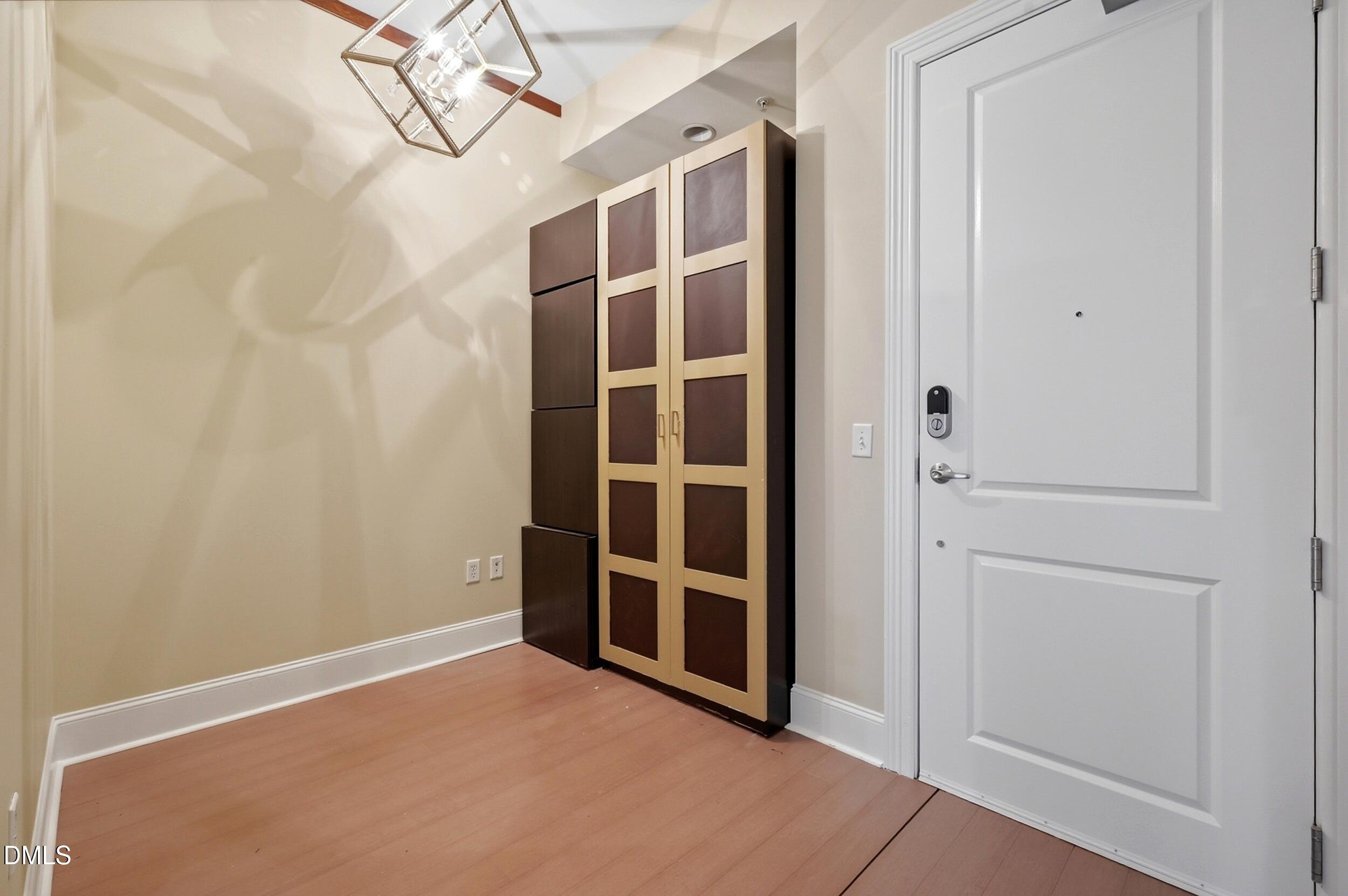 400 West North Street, Unit 604 Raleigh, NC 27603 - Photo 3 of 27 012